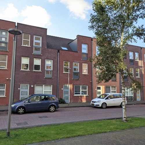Almere, Nederlandstraat, eengezinswoning - foto 1