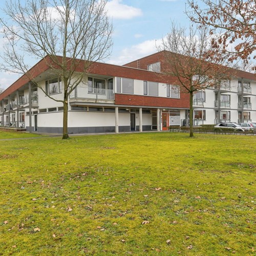 Emmen, Landschaplaan, galerijflat - foto 1